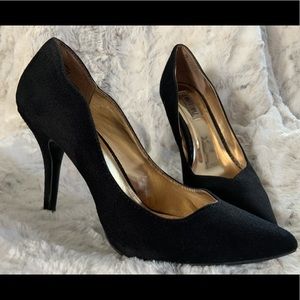 JLO Fuego Black Suede Heels with Gold Details Size 8M Jennifer Lopez